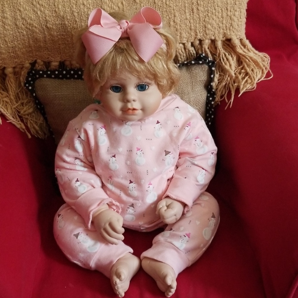 Collectiable weighted dolls
